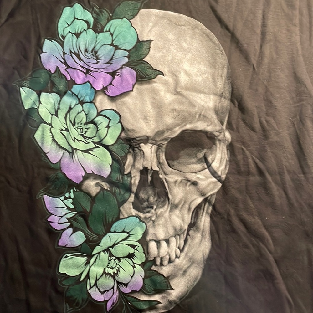 Skull Graphic Tee